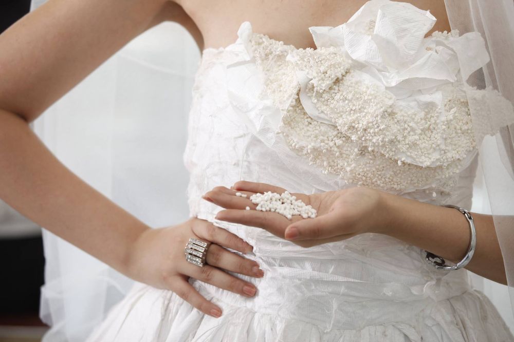 Paperita bridal gown, hand detail